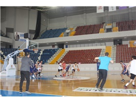 MERSİN BAROSU VE ADANA BAROSU ERKEK BASKETBOL TAKIMLARI HAZIRLIK MAÇI YAPTI