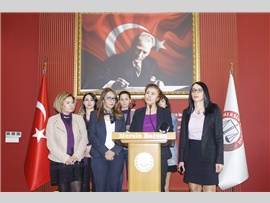YEŞİLBOĞAZ: “CİNSİYET EŞİTLİĞİ İÇİN TOPLUMSAL VE HUKUKSAL DÖNÜŞÜME İHTİYAÇ VAR”