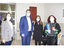 BAŞKANIMIZ YEŞİLBOĞAZ'DAN DÜNYA EMEKÇİ KADINLAR GÜNÜ ÇİÇEĞİ