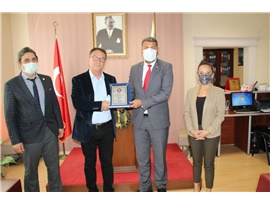 SİLİFKE’DE AVUKATLARIMIZA MESLEKTE 25, 30 VE 40. YIL PLAKETİ VERİLDİ
