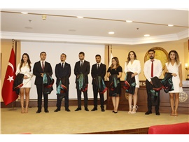 9 STAJYER AVUKATIMIZ CÜBBE GİYDİ