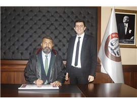 YEŞİLBOĞAZ: “HUKUKÇULAR, HUKUK DEVLETİ MÜCADELESİNDE İYİ SINAV VERMELİ”