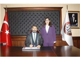 YEŞİLBOĞAZ: “HUKUKÇULAR, HUKUK DEVLETİ MÜCADELESİNDE İYİ SINAV VERMELİ”