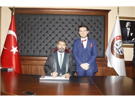 YEŞİLBOĞAZ: “HUKUKÇULAR, HUKUK DEVLETİ MÜCADELESİNDE İYİ SINAV VERMELİ”