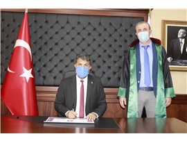 "HUKUKU YAŞATAN HUKUKÇULARIN BAĞIMSIZLIĞIDIR"