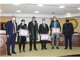 "HUKUKU YAŞATAN HUKUKÇULARIN BAĞIMSIZLIĞIDIR"