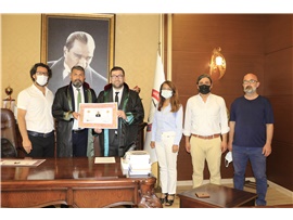 “HUKUKÇULAR HUKUKSUZLUK İKLİMİNDE CESARETLİ VE MÜCADELECİ OLMALIDIR”