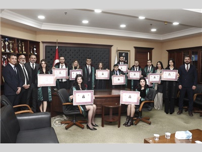 12 STAJYER AVUKATIMIZ CÜBBE GİYDİ