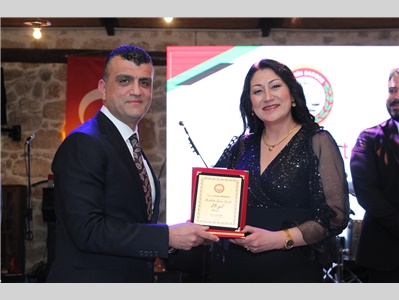 MESLEKTE 25. YILINI DOLDURAN AVUKATLARIMIZA PLAKET TAKDİM EDİLDİ