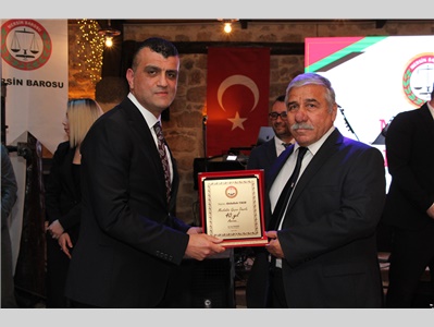 MESLEKTE 40. YILINI DOLDURAN DUAYEN AVUKATLARIMIZA PLAKET TAKDİM EDİLDİ