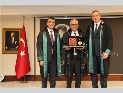 MESLEKTE 40, 50 VE 60 YILINI DOLDURAN DUAYEN AVUKATLARIMIZA, TBB ONUR PLAKETLERİ TAKDİM EDİLDİ