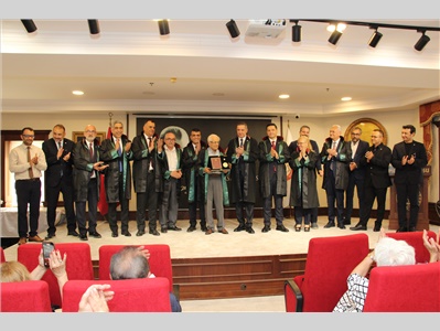 MESLEKTE 40, 50 VE 60 YILINI DOLDURAN DUAYEN AVUKATLARIMIZA, TBB ONUR PLAKETLERİ TAKDİM EDİLDİ