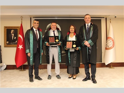 MESLEKTE 40, 50 VE 60 YILINI DOLDURAN DUAYEN AVUKATLARIMIZA, TBB ONUR PLAKETLERİ TAKDİM EDİLDİ