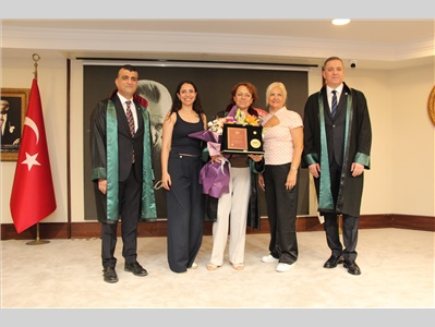 MESLEKTE 40, 50 VE 60 YILINI DOLDURAN DUAYEN AVUKATLARIMIZA, TBB ONUR PLAKETLERİ TAKDİM EDİLDİ