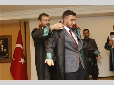 5 STAJYER AVUKATIMIZ CÜBBE GİYDİ