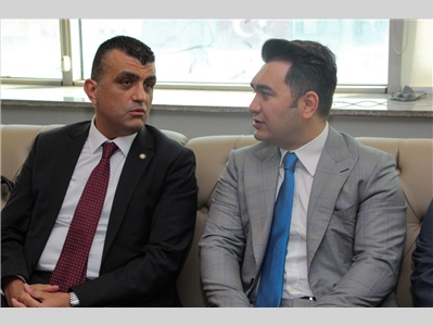 MERSİN CUMHURİYET BAŞSAVCISI SAYIN YASİN EMRE’DEN BARO BAŞKANIMIZ AV. GAZİ ÖZDEMİR’E İADE-İ ZİYARET