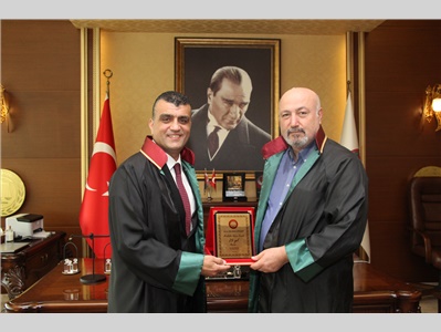 MESLEKTE 50 VE 25 YILINI DOLDURAN AVUKATLARIMIZA ONUR PLAKETİ TAKDİM EDİLDİ