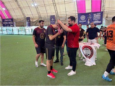 ATATÜRK KUPASI FUTBOL TURNUVASI'NDA KUPALAR SAHİPLERİNİ BULDU