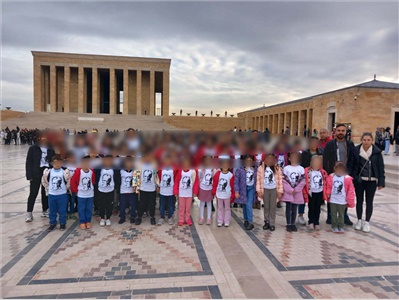 MERSİN ÇOCUK EVLERİ SİTESİ’NDE KALAN ÇOCUKLAR İÇİN ANITKABİR VE TBMM ZİYARETİ DÜZENLENDİ
