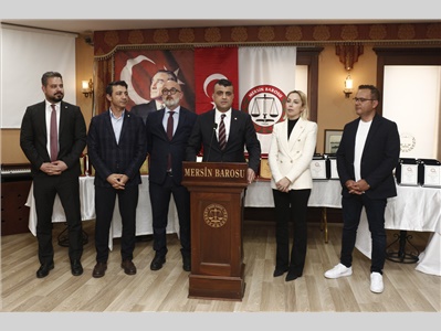 AVUKATLIK MESLEĞİNDE 60, 50, 40,  30 ve 25 YILINI DOLDURAN DUAYEN AVUKATLARIMZA PLAKET TAKDİM EDİLDİ