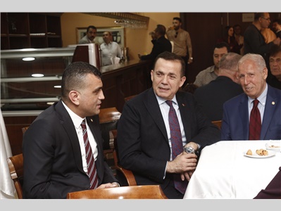 AVUKATLIK MESLEĞİNDE 60, 50, 40,  30 ve 25 YILINI DOLDURAN DUAYEN AVUKATLARIMZA PLAKET TAKDİM EDİLDİ