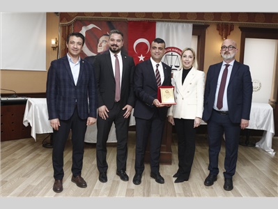 AVUKATLIK MESLEĞİNDE 60, 50, 40,  30 ve 25 YILINI DOLDURAN DUAYEN AVUKATLARIMZA PLAKET TAKDİM EDİLDİ