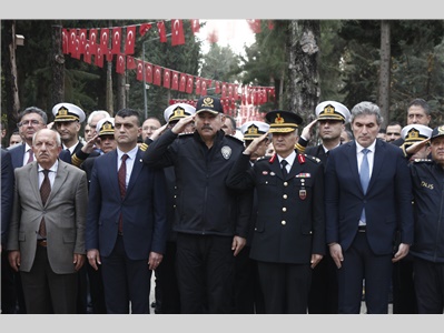 BARO BAŞKANIMIZ AV. GAZİ ÖZDEMİR, ŞEHİTLİKTE DÜZENLENEN TÖRENE KATILDI