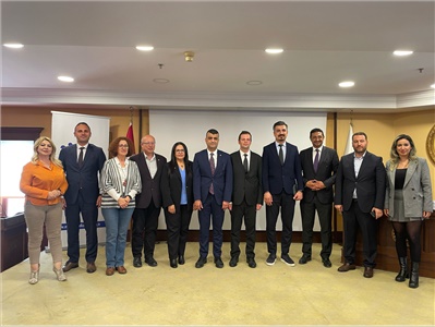 “TÜRKİYE’DE İNSAN TİCARETİYLE MÜCADELE VE MAĞDUR HAKLARI” KONULU SEMİNER DÜZENLENDİ