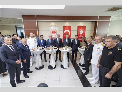 MERSİN CUMHURİYET BAŞSAVCISI SAYIN AHMET ÇELİKKOL, BARO BAŞKANIMIZ AV. GAZİ ÖZDEMİR İLE KENT PROTOKOLÜNÜ MAKAMINDA AĞIRLADI