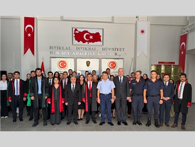 ANAMUR İLÇE TEMSİLCİLİĞİMİZ, ADLİ YIL AÇILIŞ TÖRENİNDE YARGI CAMİASIYLA BİR ARA GELDİ