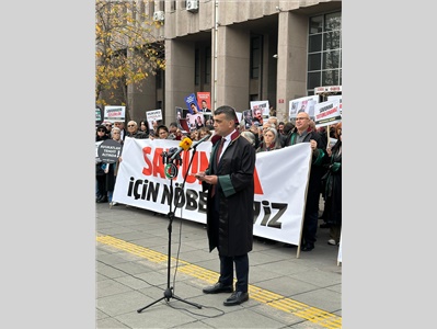 BARO BAŞKANIMIZ AV. GAZİ ÖZDEMİR, TUTUKLU AVUKATLAR İÇİN SAVUNMA NÖBETİNDE