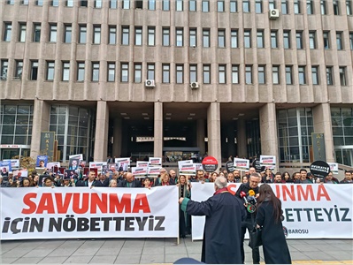 BARO BAŞKANIMIZ AV. GAZİ ÖZDEMİR, TUTUKLU AVUKATLAR İÇİN SAVUNMA NÖBETİNDE