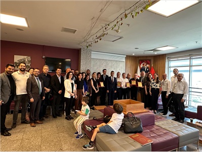 TARSUS' TA DUAYEN AVUKATLARIMIZA MESLEKTE ONUR PLAKETİ TAKDİM EDİLDİ