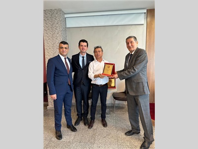 TARSUS' TA DUAYEN AVUKATLARIMIZA MESLEKTE ONUR PLAKETİ TAKDİM EDİLDİ