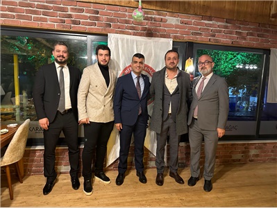 BARO YÖNETİMİMİZ, ANAMUR  DA DÜZENLENEN GECEDE AVUKATLARIMIZLA BİR ARAYA GELDİ