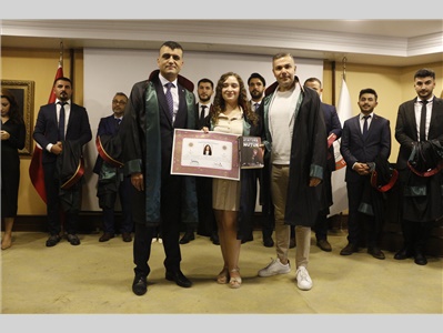 34 STAJYER AVUKATIMIZ CÜBBE GİYDİ