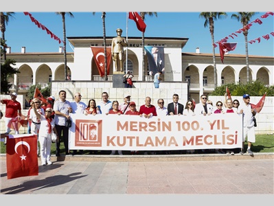MERSİN 100. YIL BÜYÜK CUMHURİYET YÜRÜYÜŞÜ’NDE TEK YÜREK OLDUK