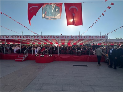 BAŞKANIMIZ AV. GAZİ ÖZDEMİR, CUMHURİYET BAYRAMI KUTLAMA PROGRAMINA KATILDI