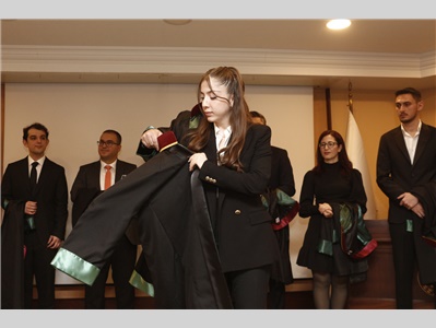 22 STAJYER AVUKATIMIZ CÜBBE GİYDİ