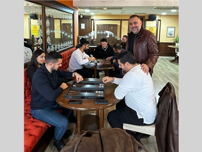 AVUKATLAR GELENEKSEL TAVLA TURNUVASINDA BİR ARAYA GELDİ