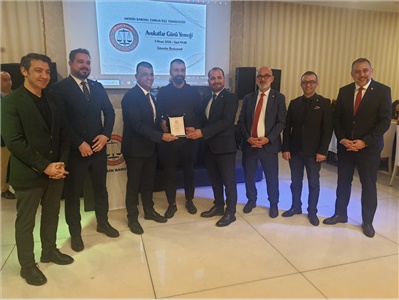 TARSUS’TA DUAYEN AVUKATLARIMIZA MESLEKTE ONUR PLAKETİ TAKDİM EDİLDİ