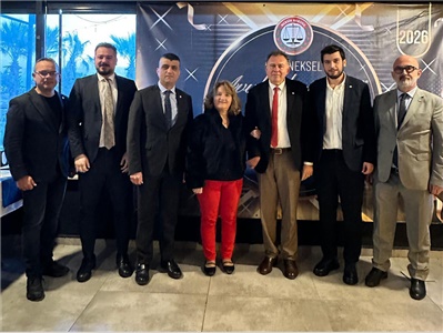 ANAMUR’DA AVUKATLAR GÜNÜ GECESİ DÜZENLENDİ