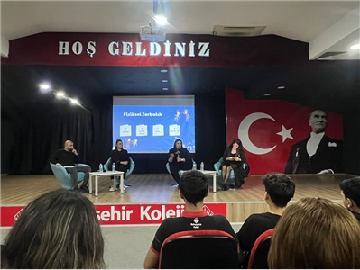 BAHÇEŞEHİR KOLEJİ ÖĞRENCİLERİNE AKRAN ZORBALIĞI-ÇOCUK HAKLARI EĞİTİMİ VERİLDİ