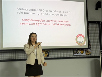 KADIN HAKLARI KONUSUNDA FOTOĞRAF SANATÇILARINA BİLGİLENDİRME YAPILDI