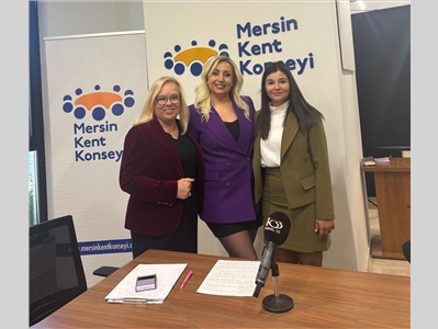 KADIN HAKLARI MERKEZİMİZ SERGİ AÇILIŞI VE KADIN HAKLARI SÖYLEŞİSİNE KATILDI