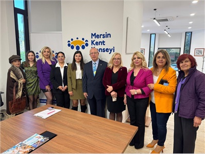 KADIN HAKLARI MERKEZİMİZ SERGİ AÇILIŞI VE KADIN HAKLARI SÖYLEŞİSİNE KATILDI