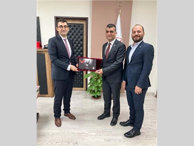 BARO BAŞKANIMIZ AV. GAZİ ÖZDEMİR’DEN, TARSUS ADALET KOMİSYONU BAŞKANI SAYIN EMRE EVCİ’YE NEZAKET ZİYARETİ