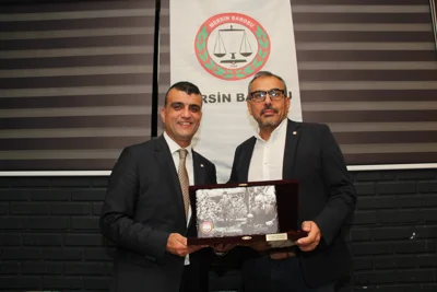 BARO BAŞKANIMIZA, YÖNETİM KURULUMUZA VE KURULLARDA GÖREV ALAN AVUKATLARIMIZA TEŞEKKÜR PLAKETİ